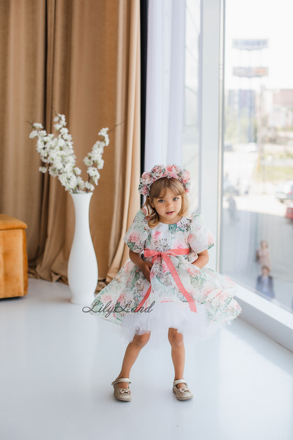 Liana Asymmetrical Girl Dress in White With Rose Print