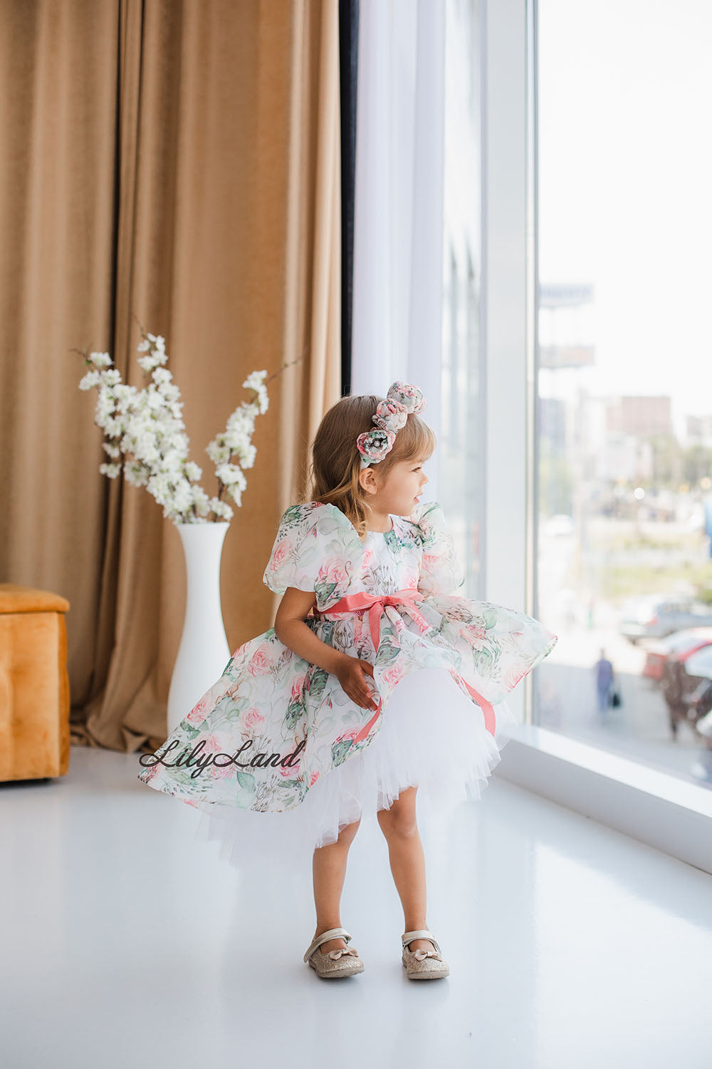 Liana Asymmetrical Girl Dress in White With Rose Print