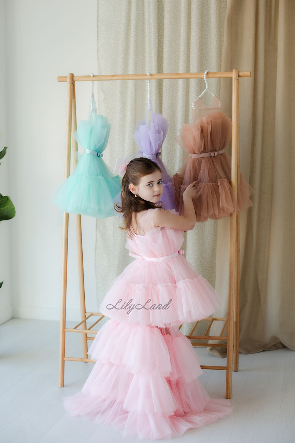 Barbie Tutu Girl Dress in Light Pink with Train