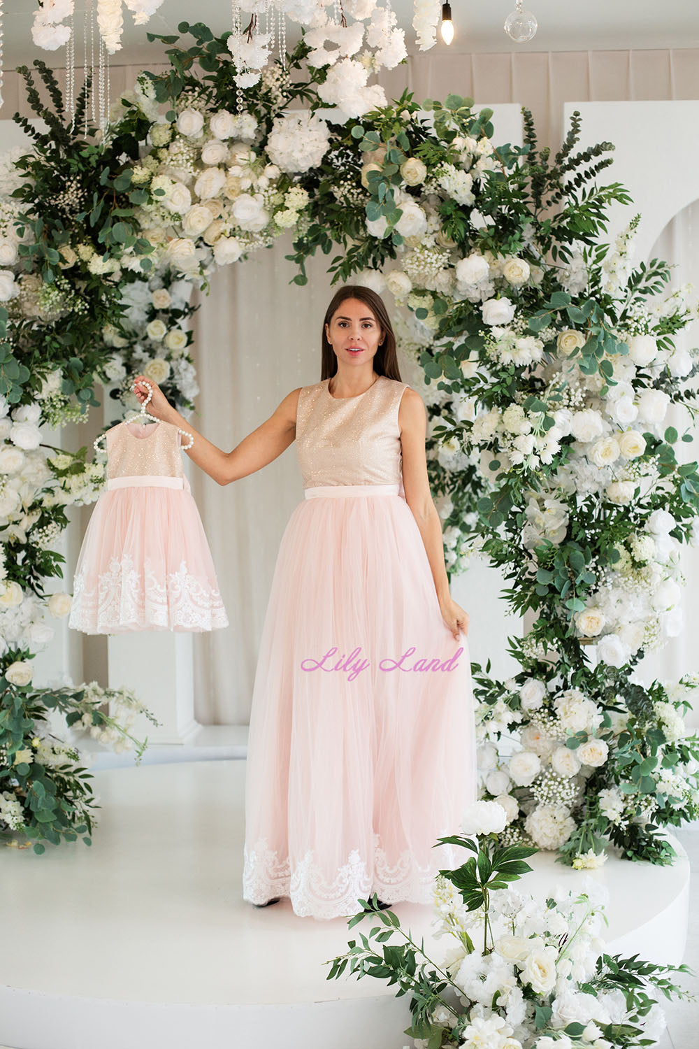 Amelie Matching Mommy and Daughter Sleeveless Lace Dress In Light Pink