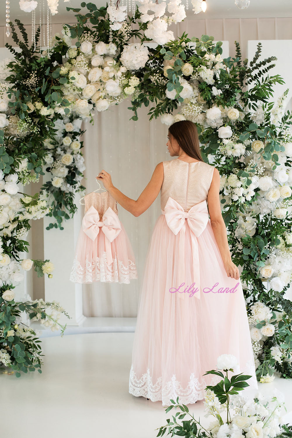 Amelie Matching Mommy and Daughter Sleeveless Lace Dress In Light Pink