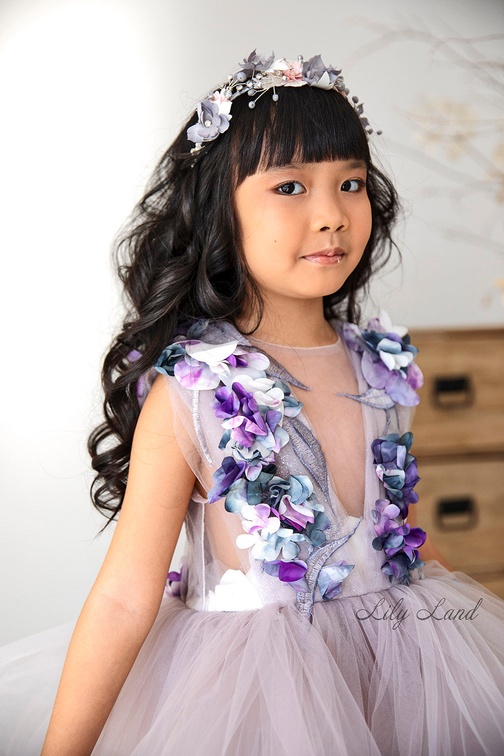 Hawaii Girls Dress with Flower Lace in Grey