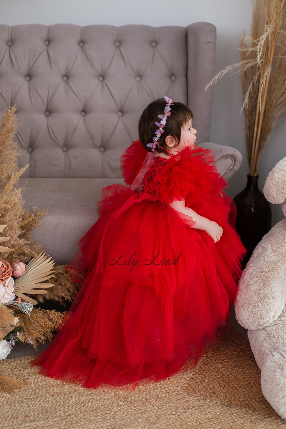 Kelly Girl Dress In Red With Train