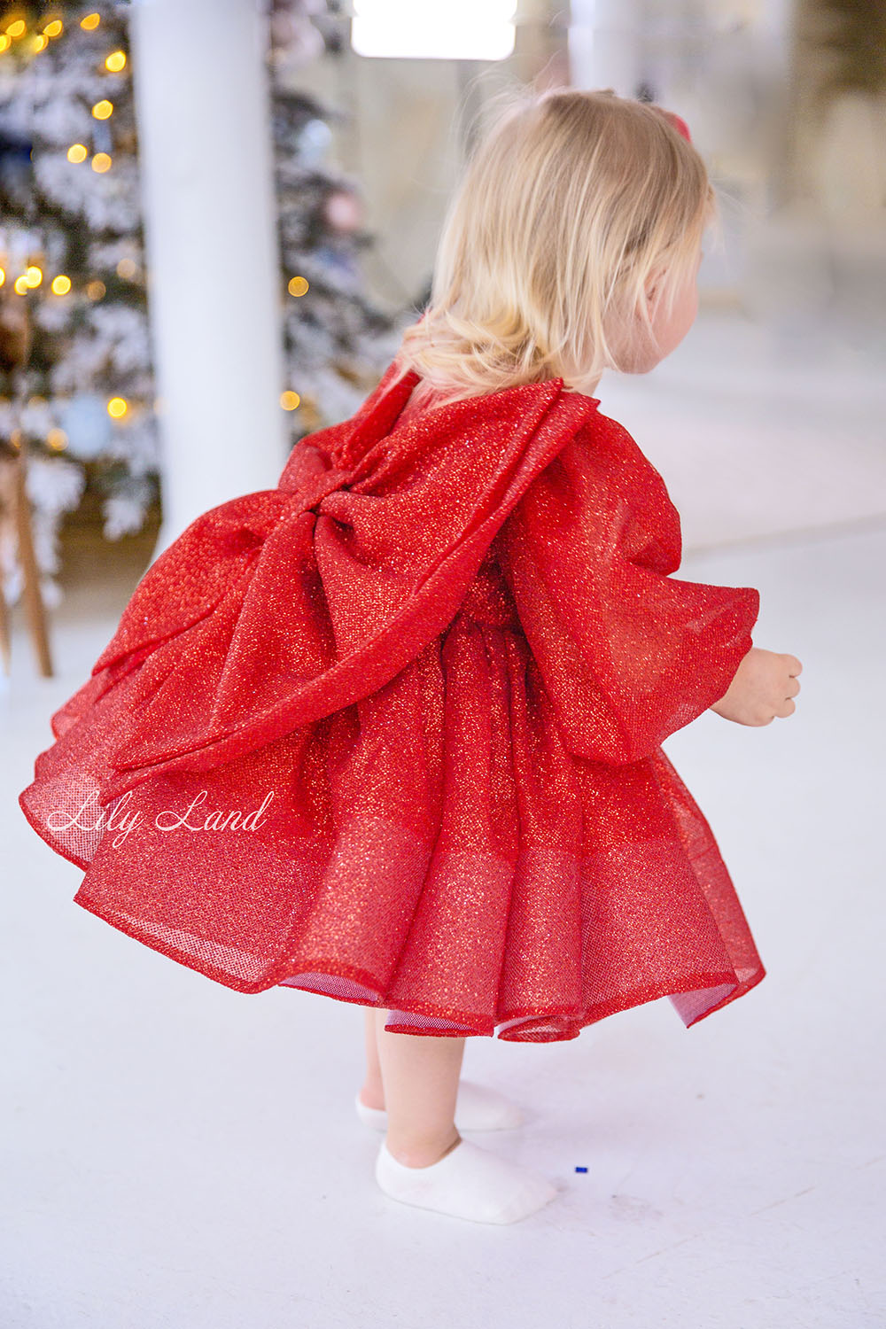 Goldie Girl Dress In Red With A Huge Bow At The Back