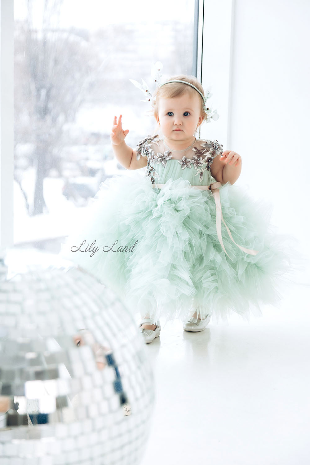 Lel Girl Ruffles Dress in Sage Green with Flower Lace