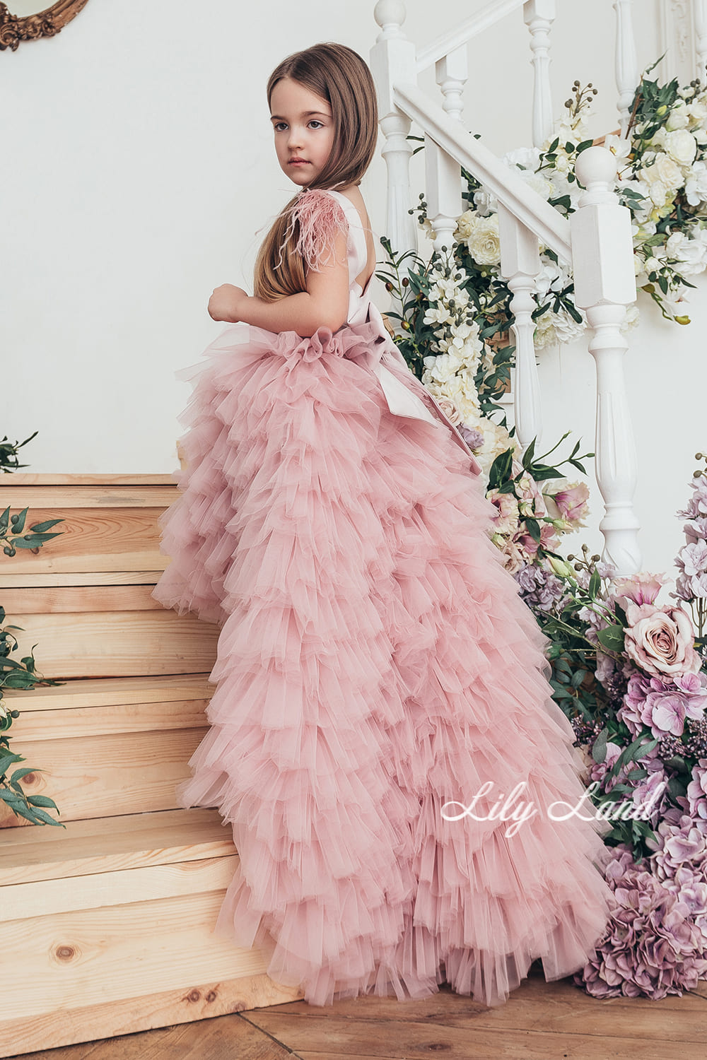 Ursula Girl Dress with Feather Sleeves In Powder Color