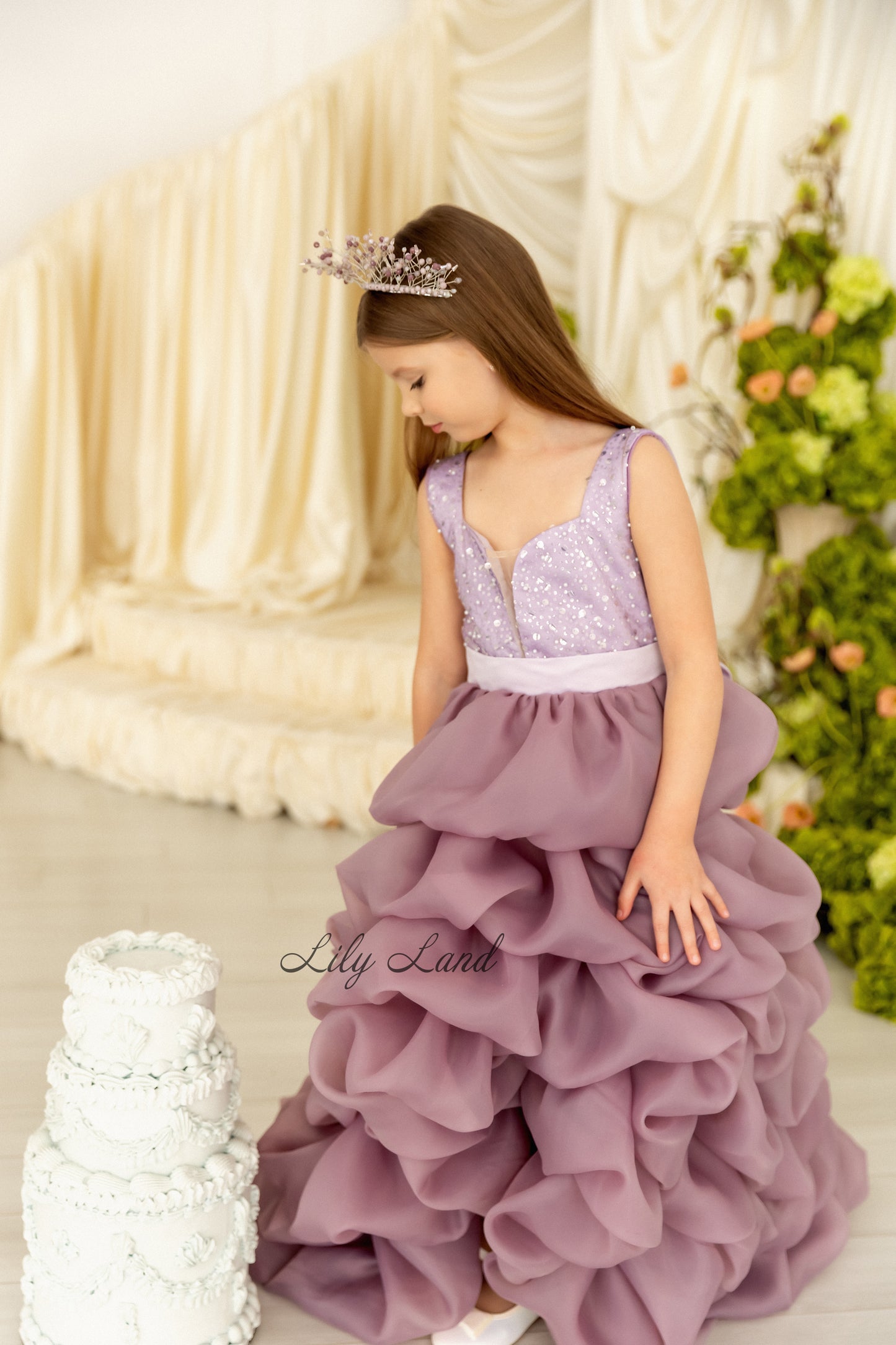 Rosalyn Girl Dress in Pale Lavender with Long Train