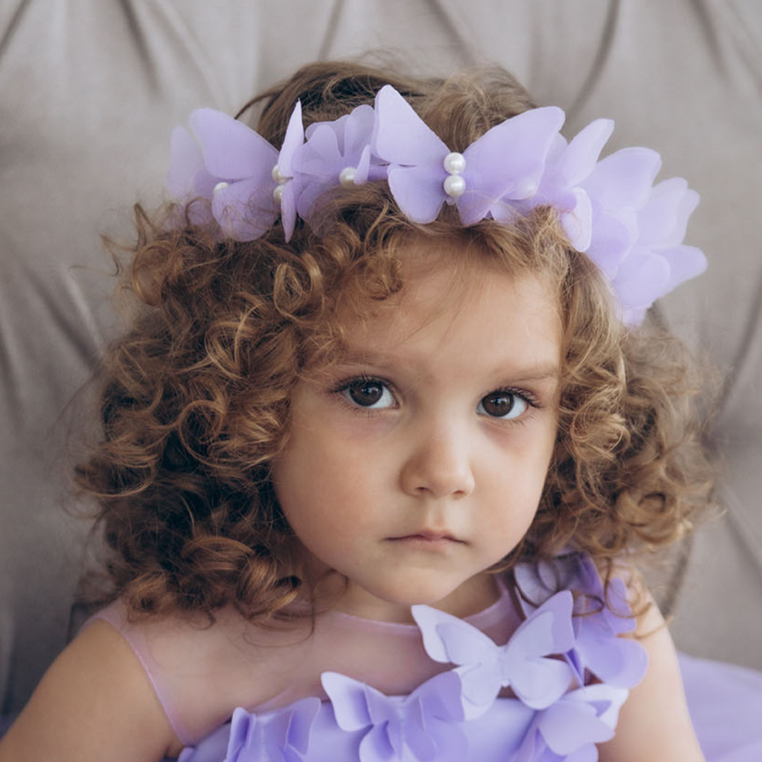 Diadema Niña con Mariposas y Flores en Color Blanco