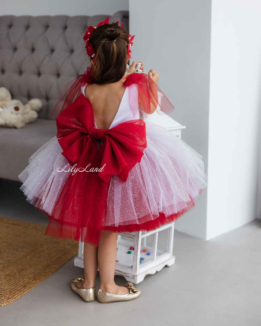 Judy Sparkling Tulle Sleeveless Girl Dress in White Red Ombre