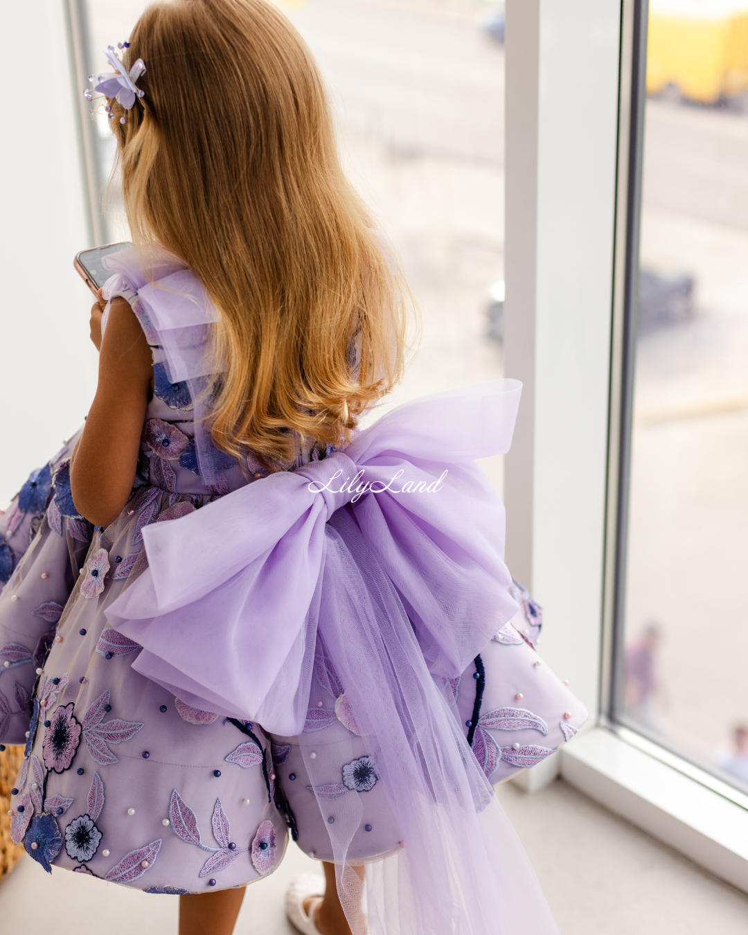 Malva Girl Dress with Floral embroidery and Pearls in Lavender