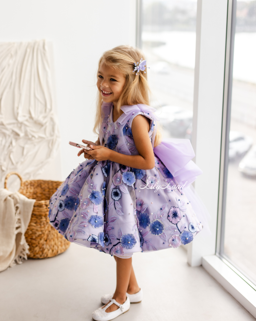 Malva Girl Dress with Floral embroidery and Pearls in Lavender