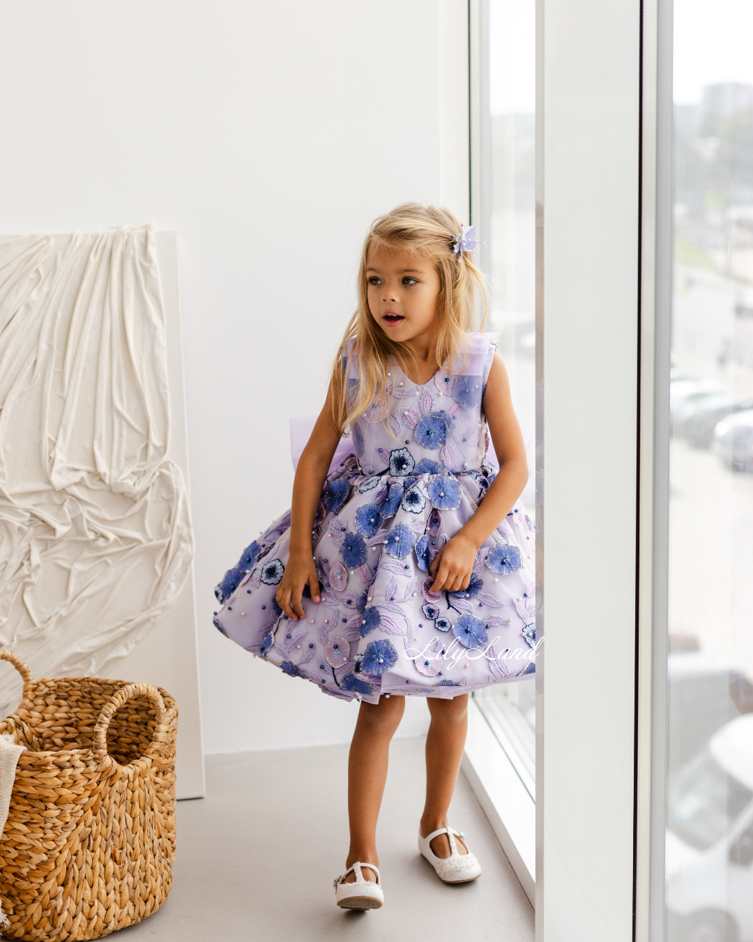 Malva Girl Dress with Floral embroidery and Pearls in Lavender