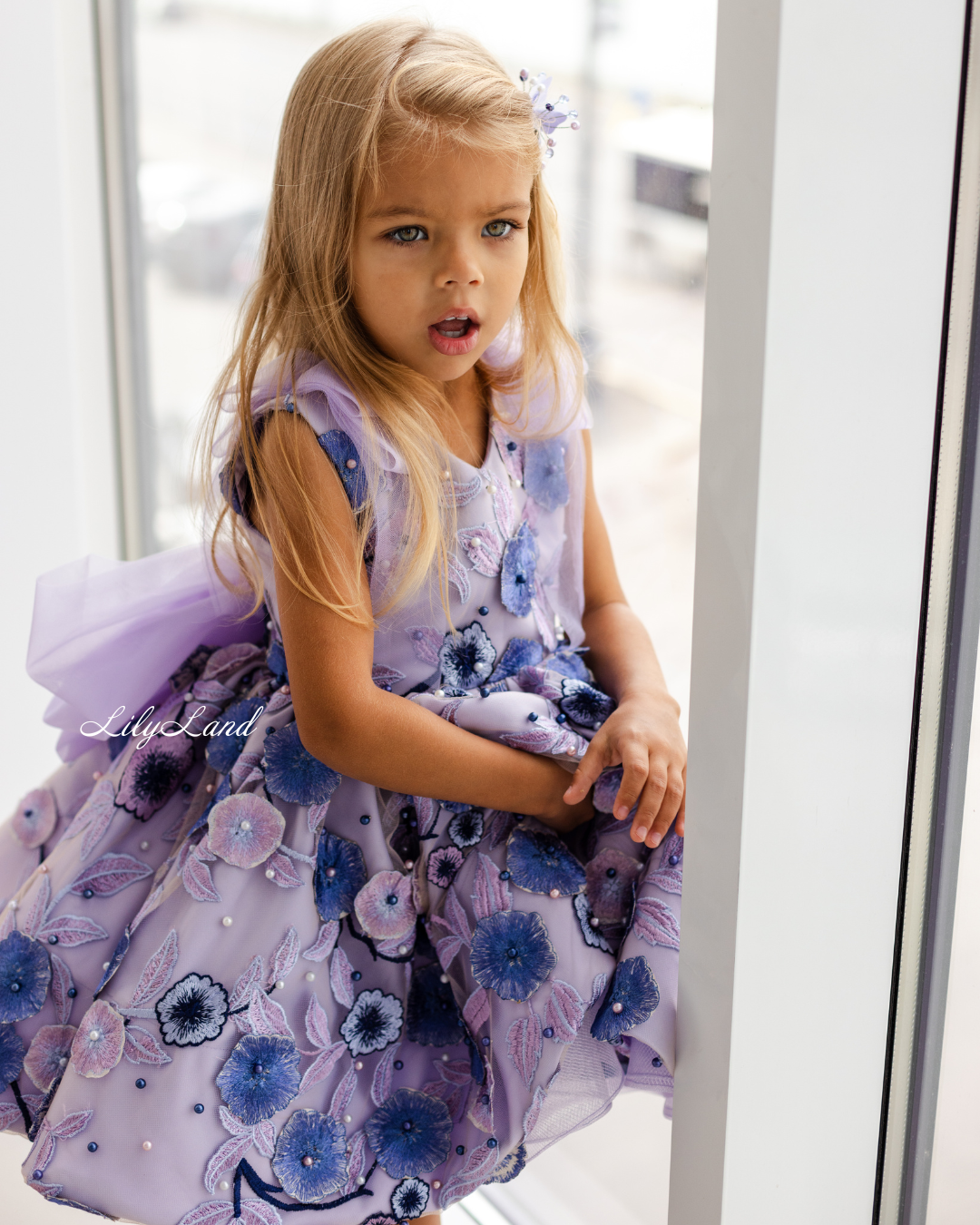 Malva Girl Dress with Floral embroidery and Pearls in Lavender