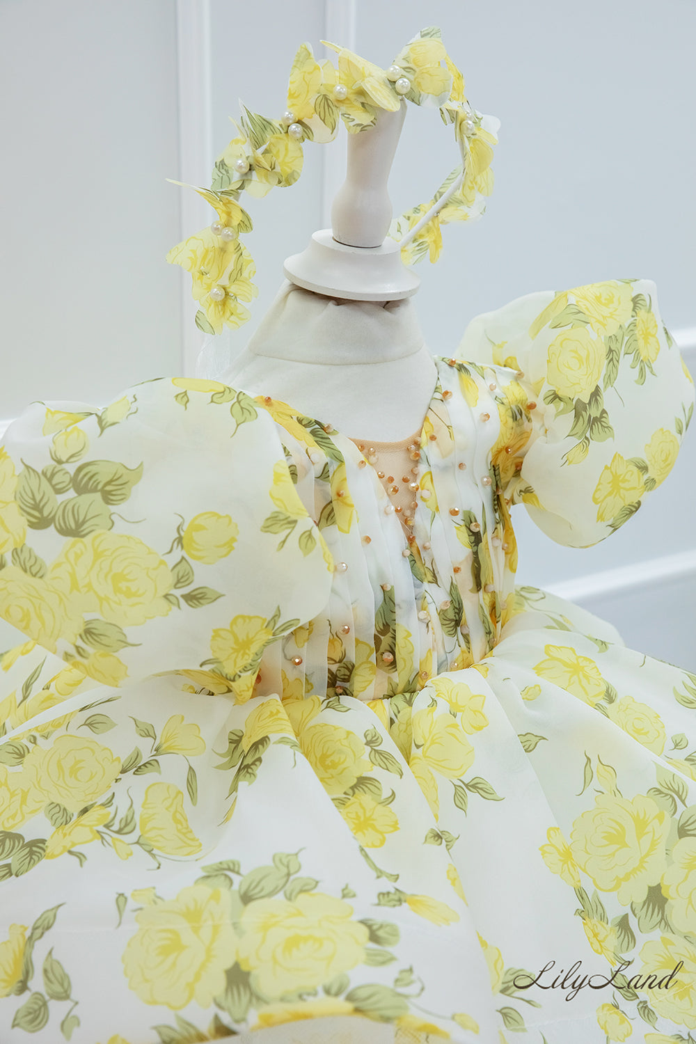 Rihanna Puffy Girl Dress in White with Yellow Roses Pattern