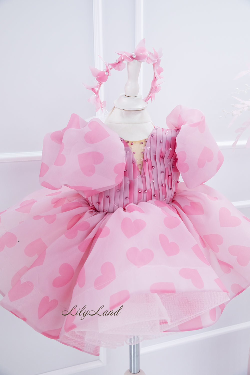 Rihanna Puffy Girl Dress in Pink with Heart Pattern