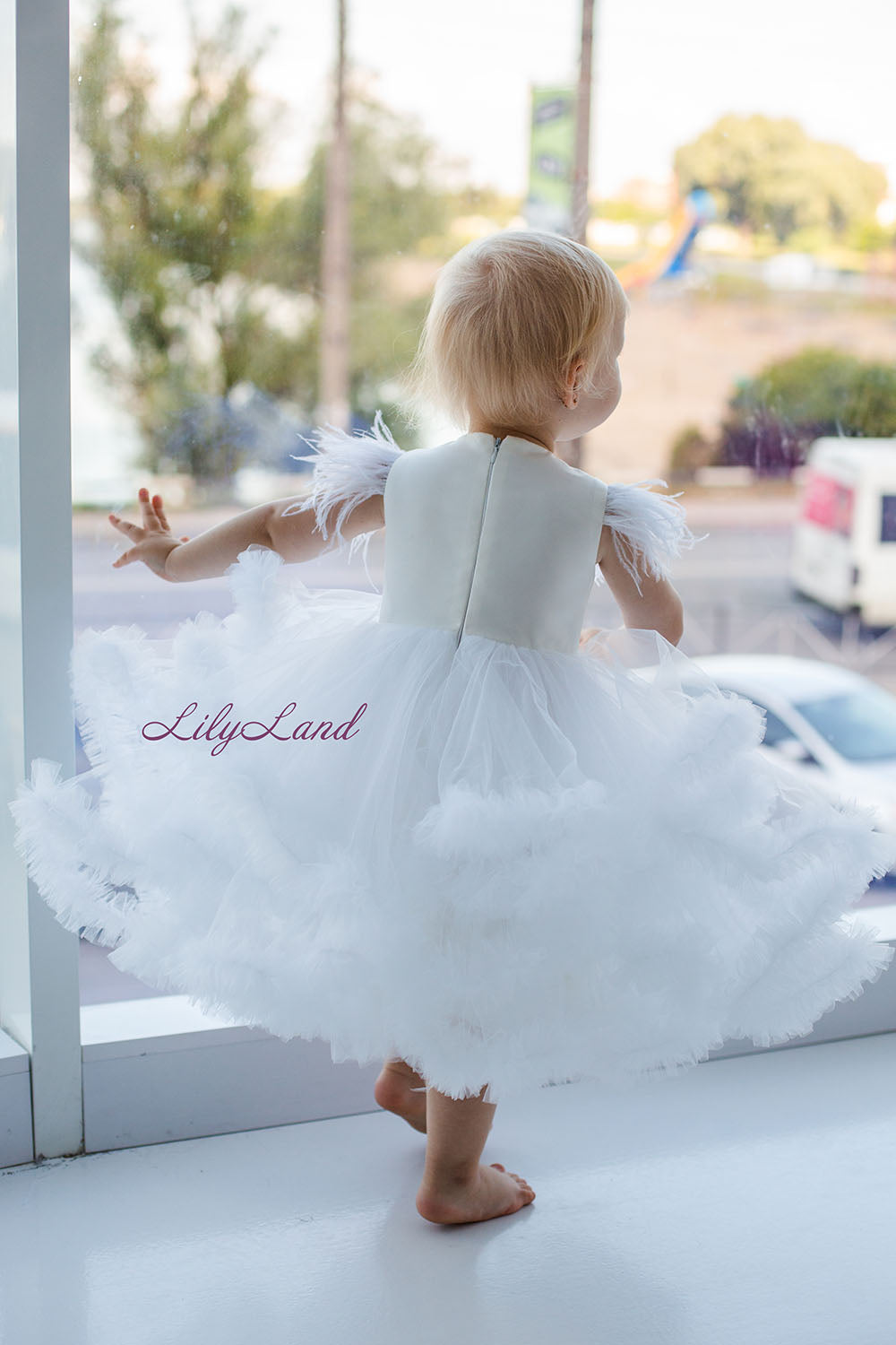 Cloud Girl Fluffy Dress in White with Feathers Sleeves