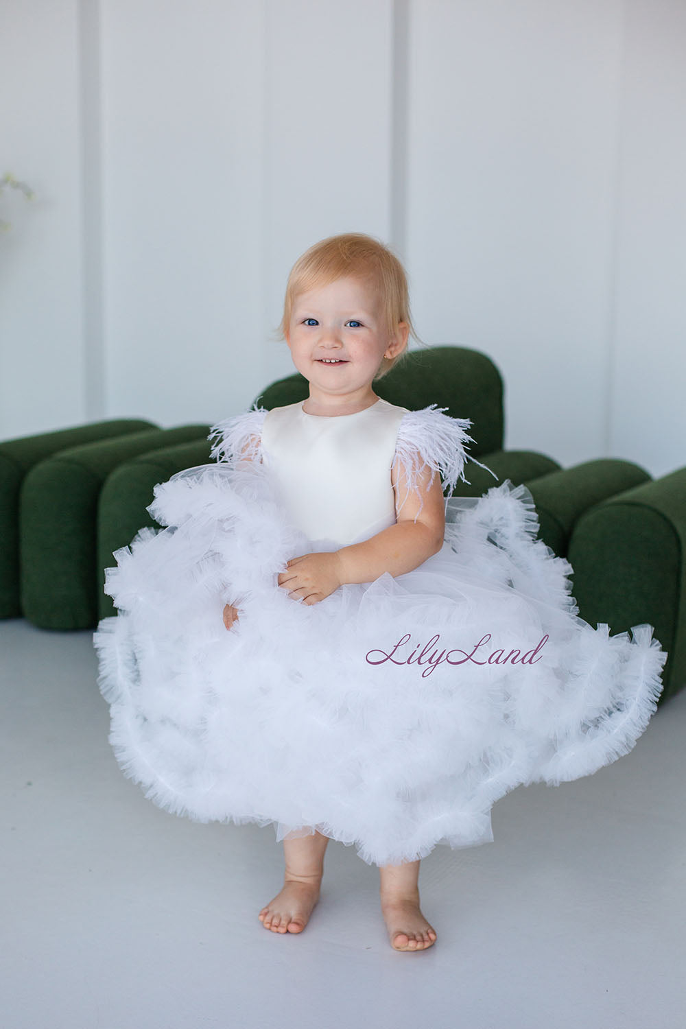 Cloud Girl Fluffy Dress in White with Feathers Sleeves