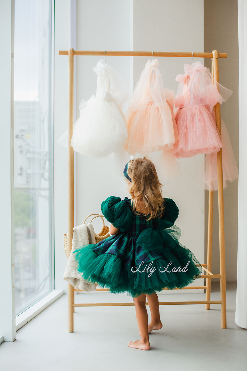 Vestido Niña Navidad Año Nuevo Con Mangas Abullonadas De Tul En Color Verde Esmeralda