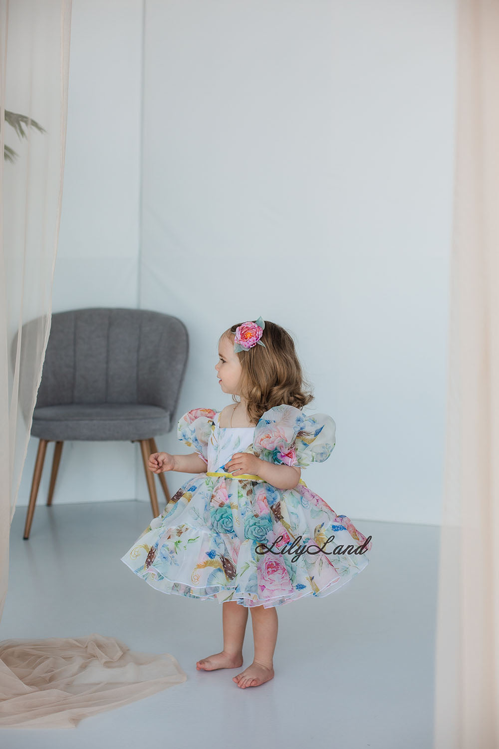 Vestido Niña Abullonado Marseille en Color Blanco con Estampado de Flores y Pájaros 