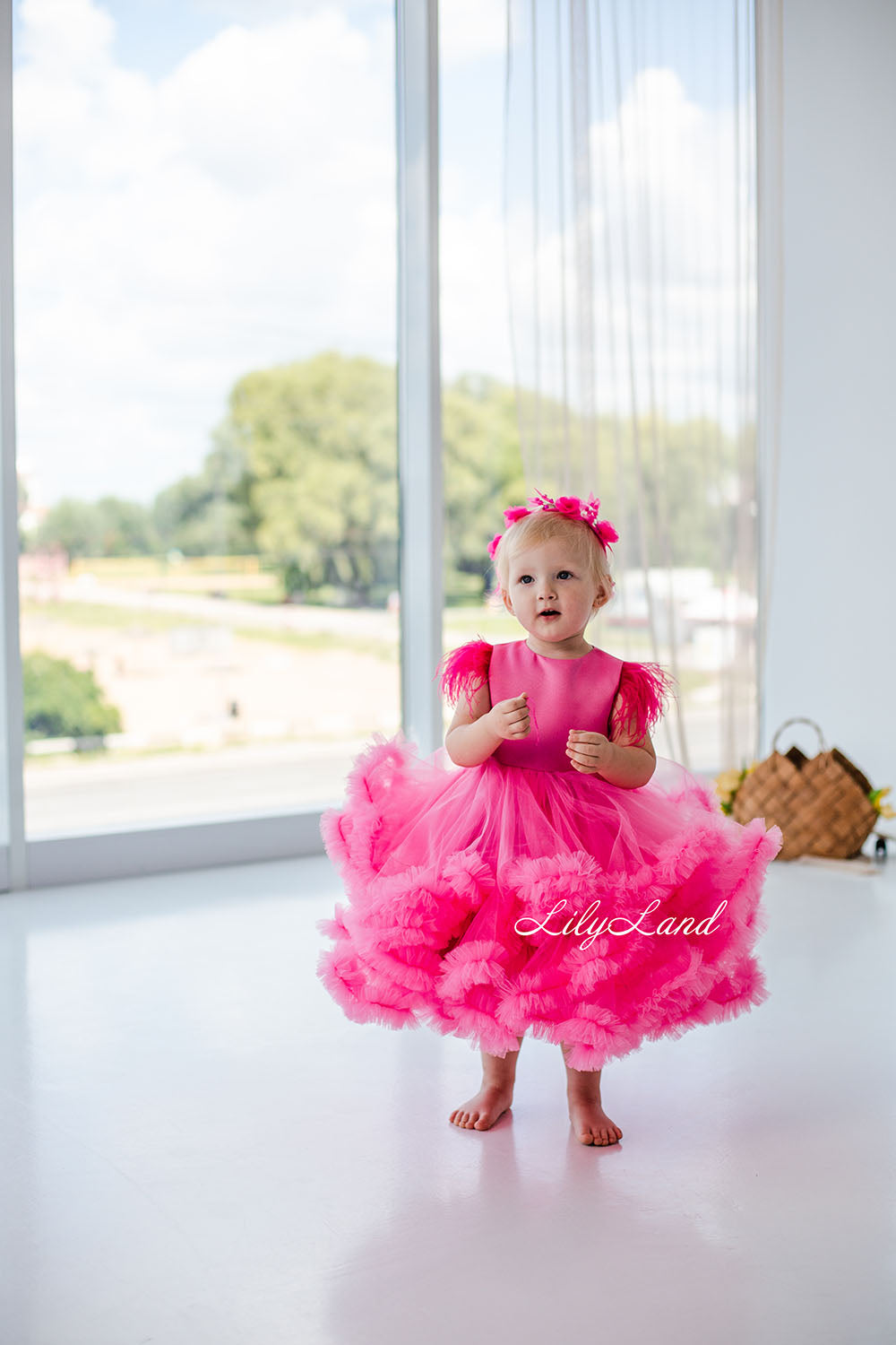 Cloud Girl Fluffy Dress in Barbie Pink with Feathers Sleeves