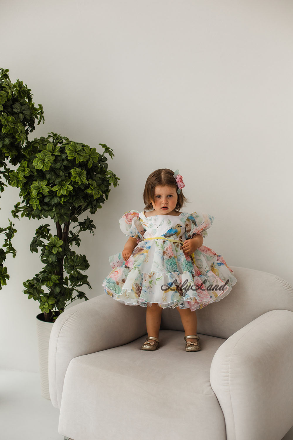 Vestido Niña Abullonado Marseille en Color Blanco con Estampado de Flores y Pájaros 