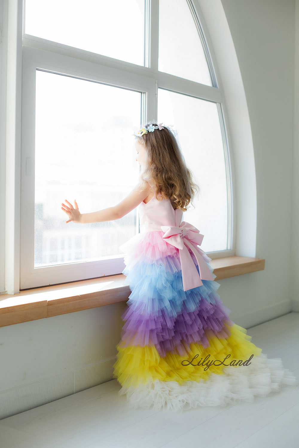 Ursula Multicolored Girl Dress with Feather Sleeves