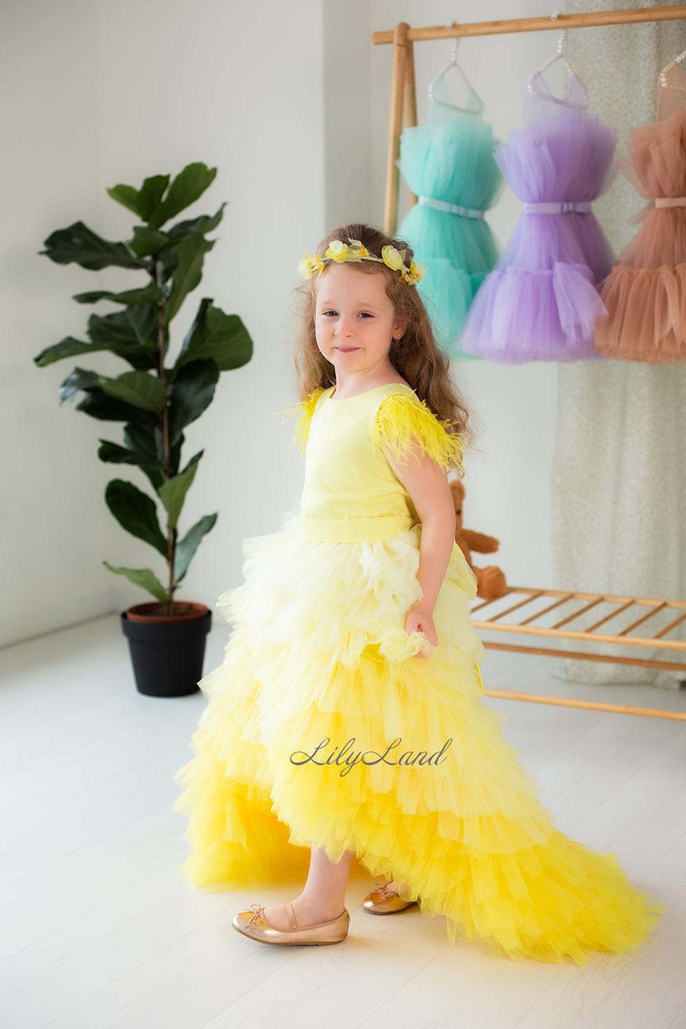 Ursula Girl Dress with Feather Sleeves In Yellow Ombre