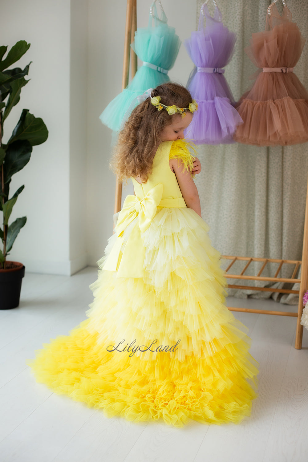 Ursula Girl Dress with Feather Sleeves In Yellow Ombre