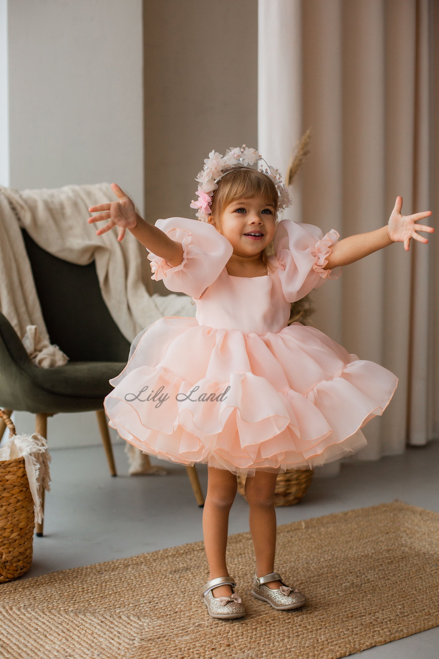 Marseille Puffy Girl Dress in Peach