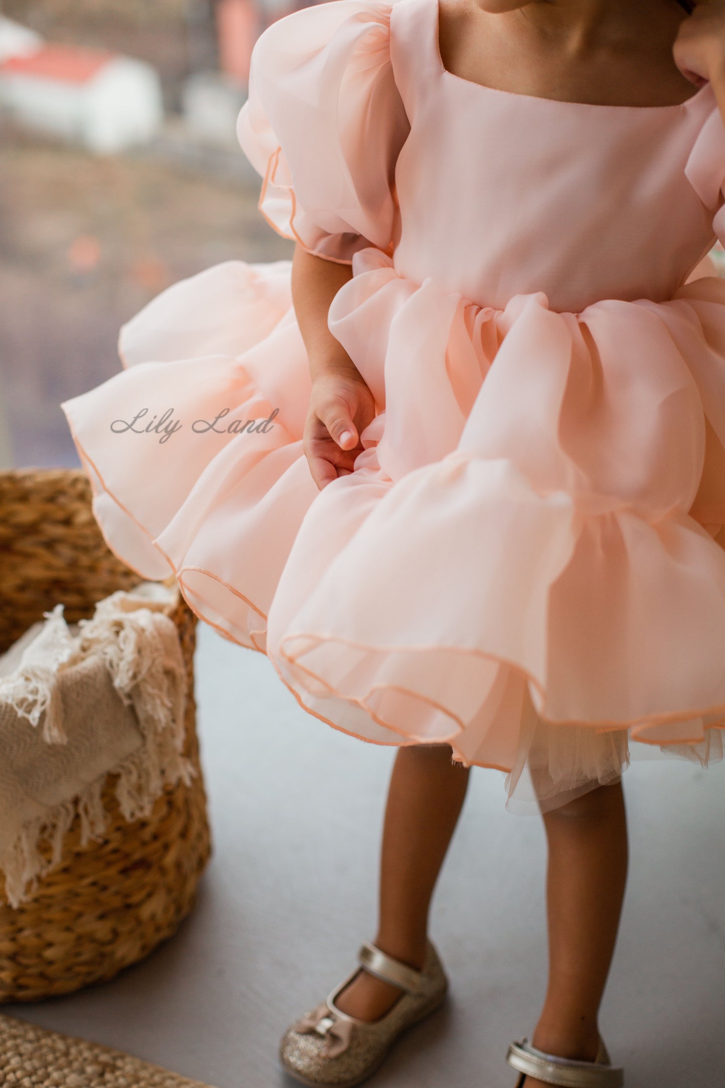 Marseille Puffy Girl Dress in Peach