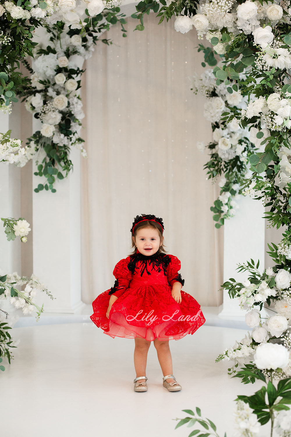 Felicity Lace Girl Dress with Long Sleeves in Red