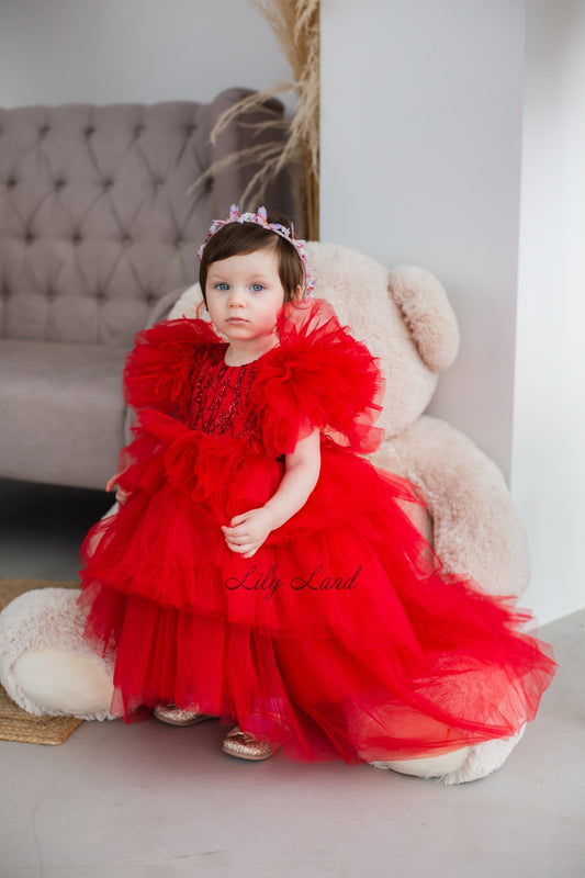 Kelly Girl Dress In Red With Train