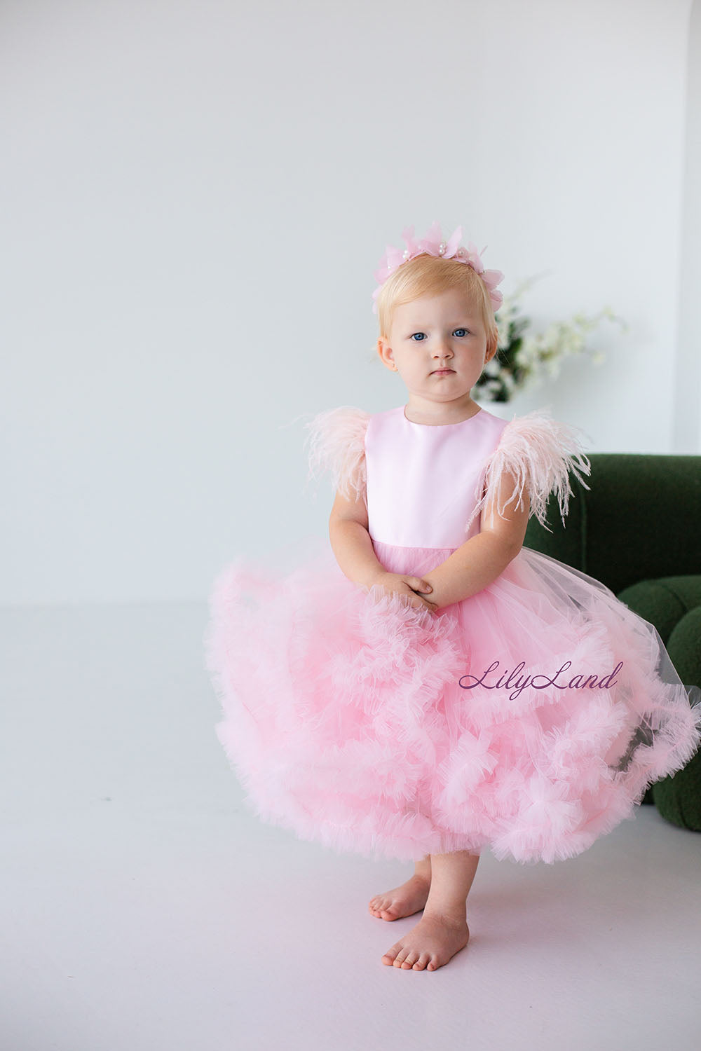 Cloud Girl Fluffy Dress in Light Pink with Feathers Sleeves